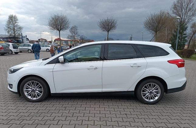 Ford Focus cena 42804 przebieg: 232000, rok produkcji 2018 z Góra małe 704